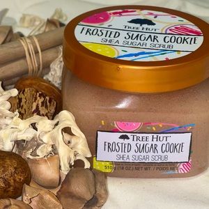 Tree Hut Frosted Sugar Cookie Sugar Scrub